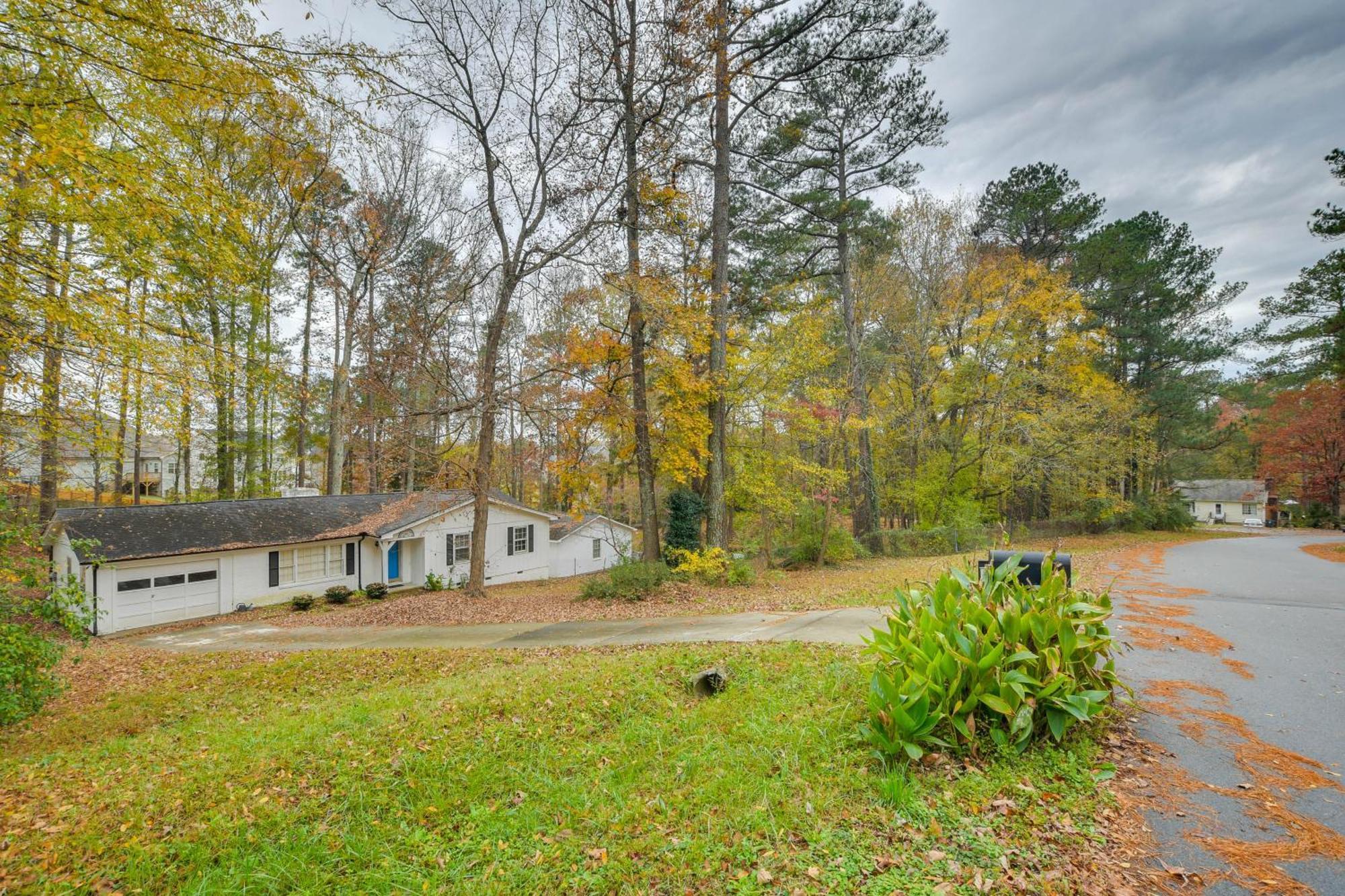 Serene Family Home With Deck In Knightdale! エクステリア 写真