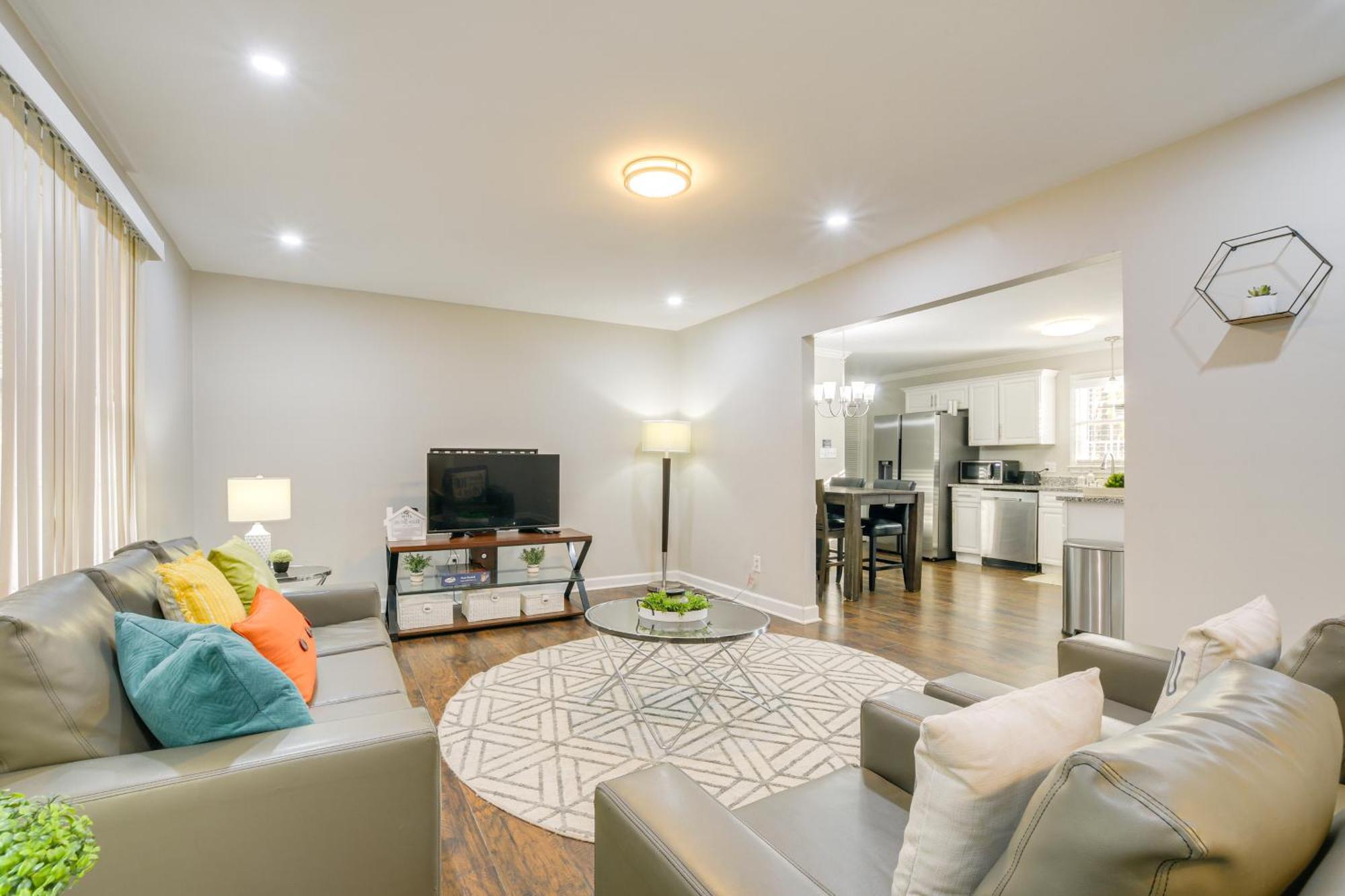 Serene Family Home With Deck In Knightdale! エクステリア 写真