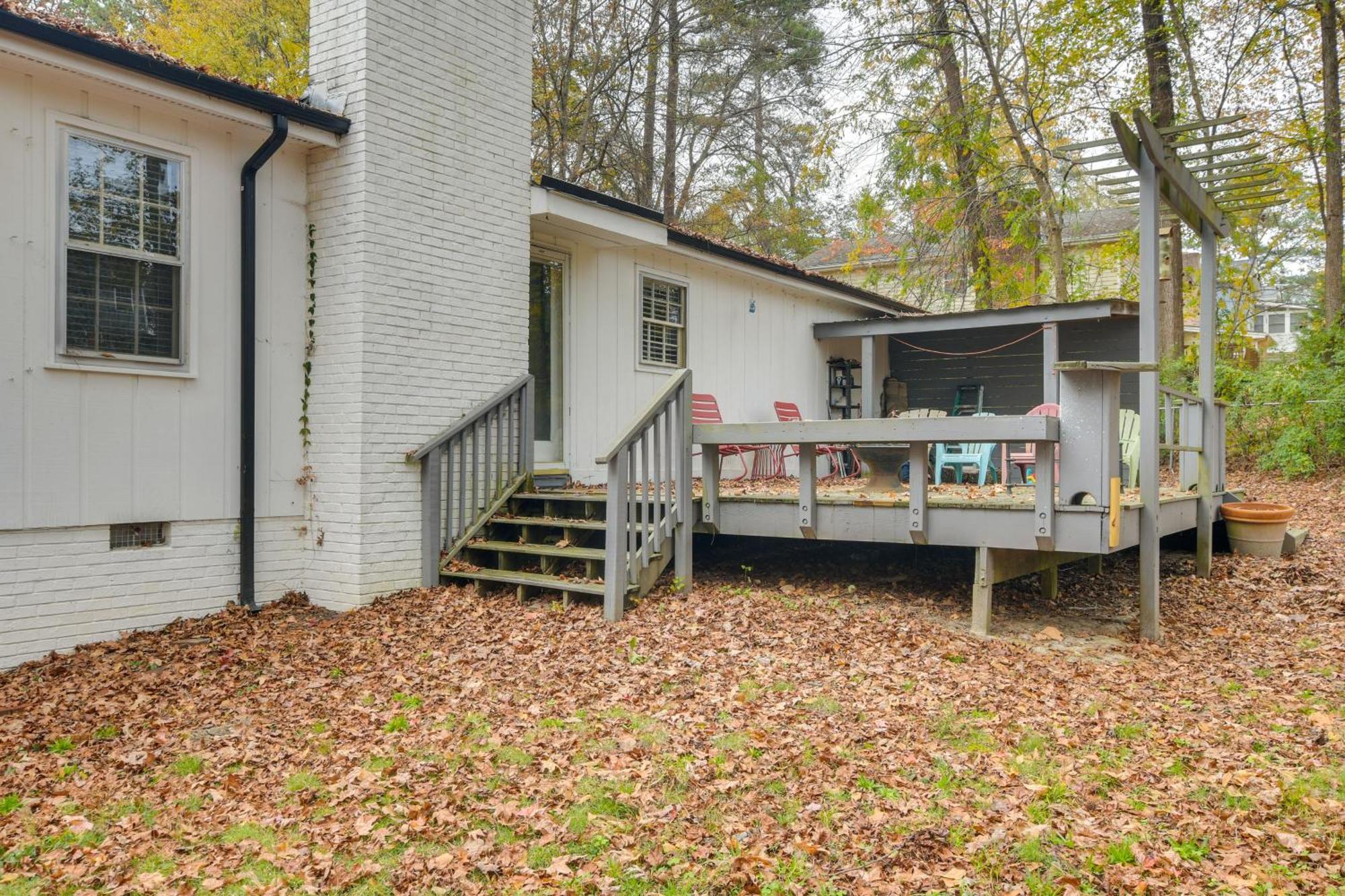 Serene Family Home With Deck In Knightdale! エクステリア 写真